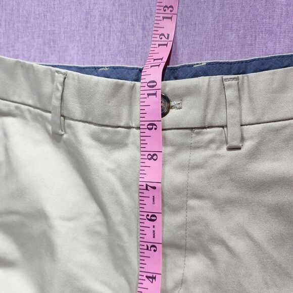 Old Navy Ultimate Straight khakis - Picture 8 of 9